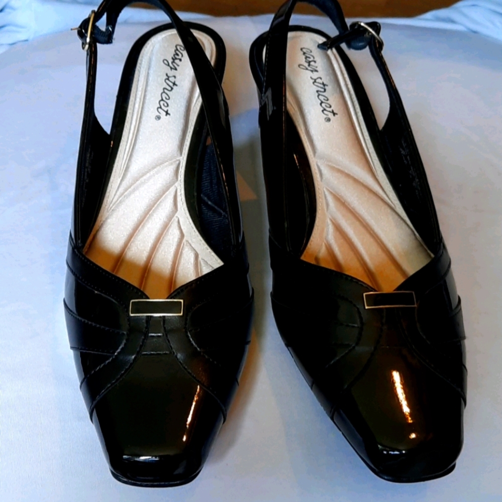 Easy street sling backs like new 10wide